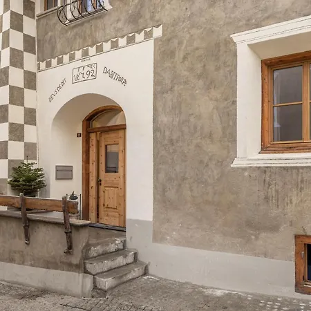 Chesa Dalet 1 Apartamento Samedan